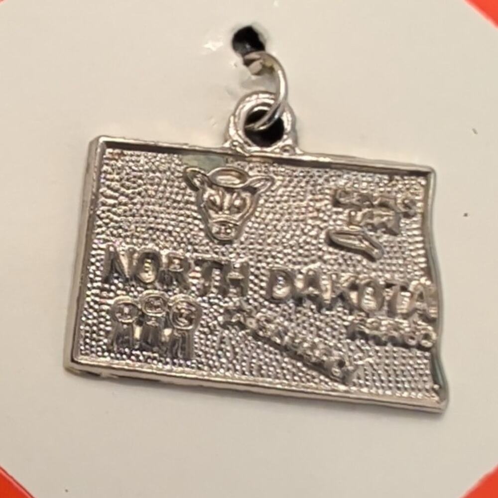 North Dakota State Map USA 925 Solid Sterling Silver Charm Vintage ND